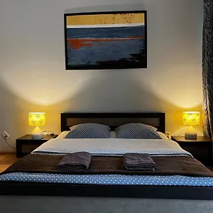 https://apartment-on-chaikovskogo.hotelslviv.net